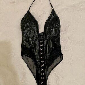 Stretchy Faux leather Teddy with fasteners! - NEW